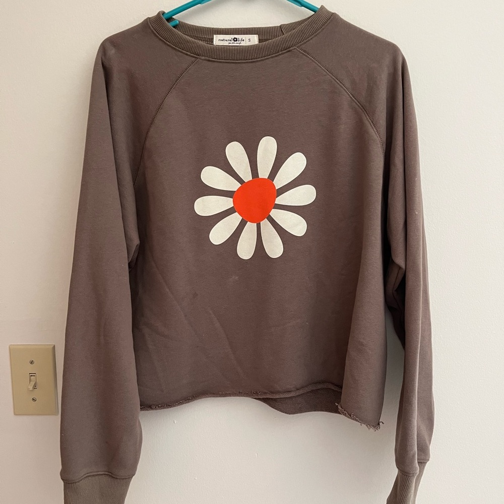 Natural Life Crewneck!